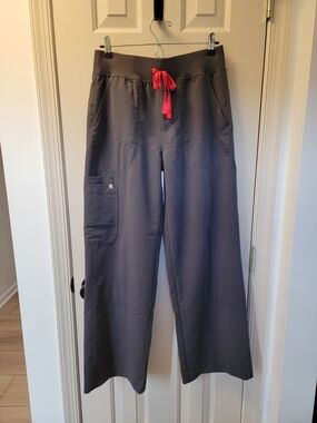 Figs Wide-Leg Scrubs - Medium